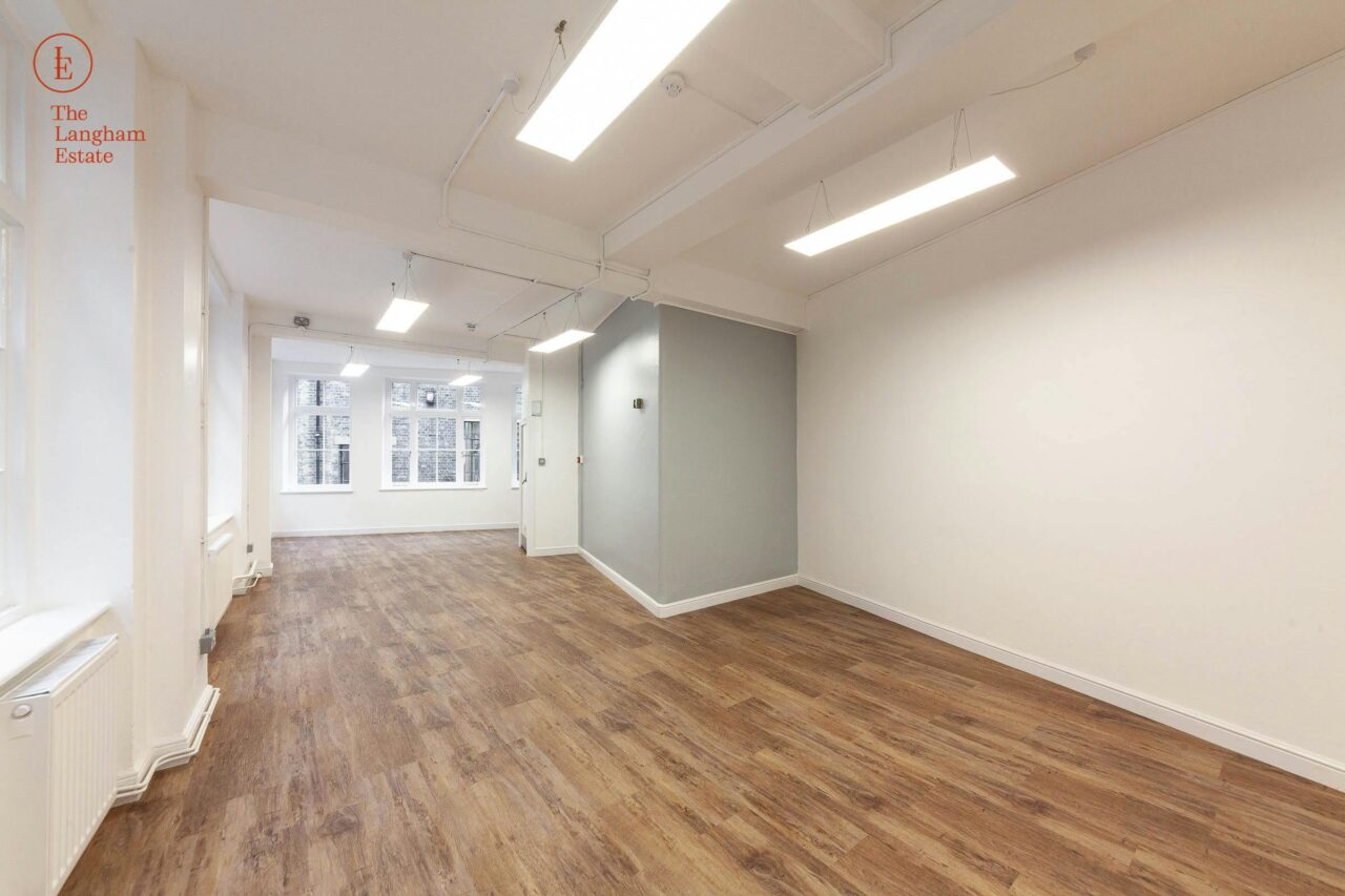 22-25 Eastcastle Street