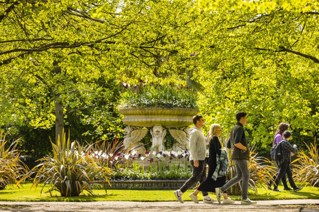 green spaces nearby to Fitzrovia offce