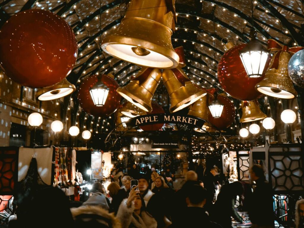the vibe at Covent Garden Christmas market